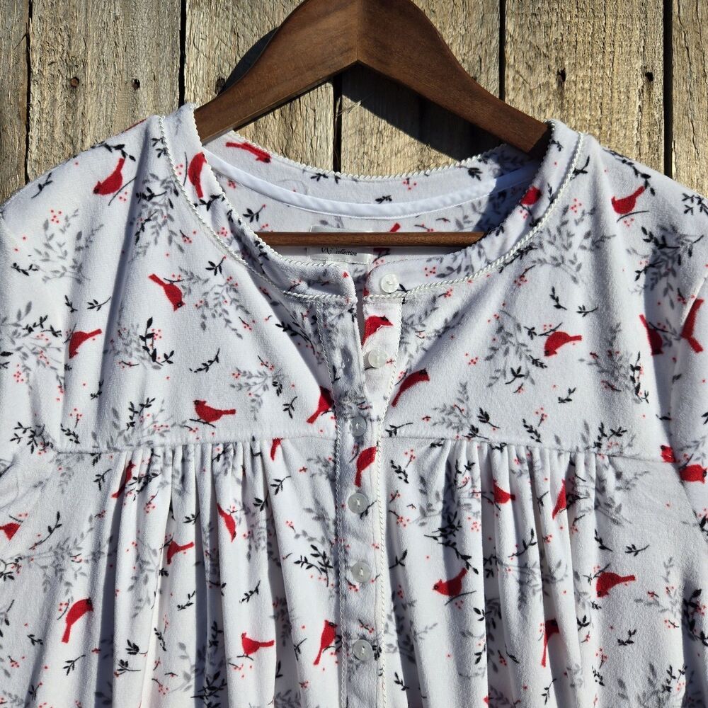 Aria Collection Nightgown Womens Size XL Red Cardinal Bird Fleece Pockets Cozy - Picture 3 of 8